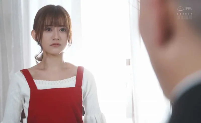 Vợ bán thân xóa nợ cho ông xã suốt một năm mà ông xã không hề hay biết